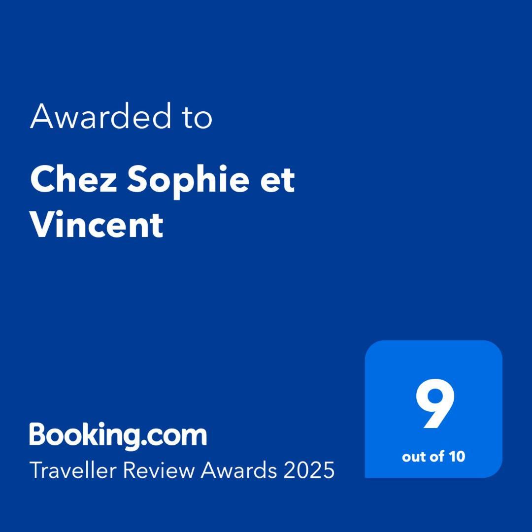 Chez Sophie Et Vincent Villa Poiroux Luaran gambar